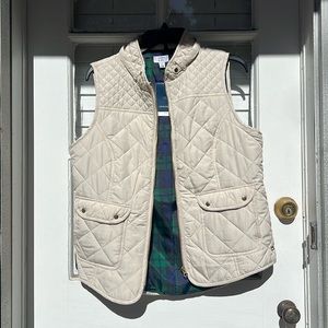 Crown & Ivy quilted Puffy Vest Stone Color